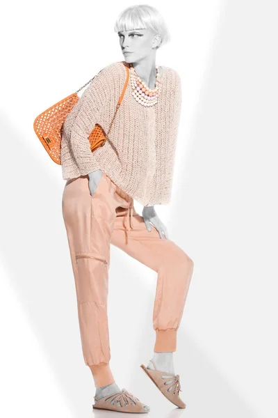 Look 18
